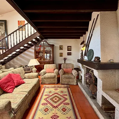 Vila Casa De Com Piscina Árvore